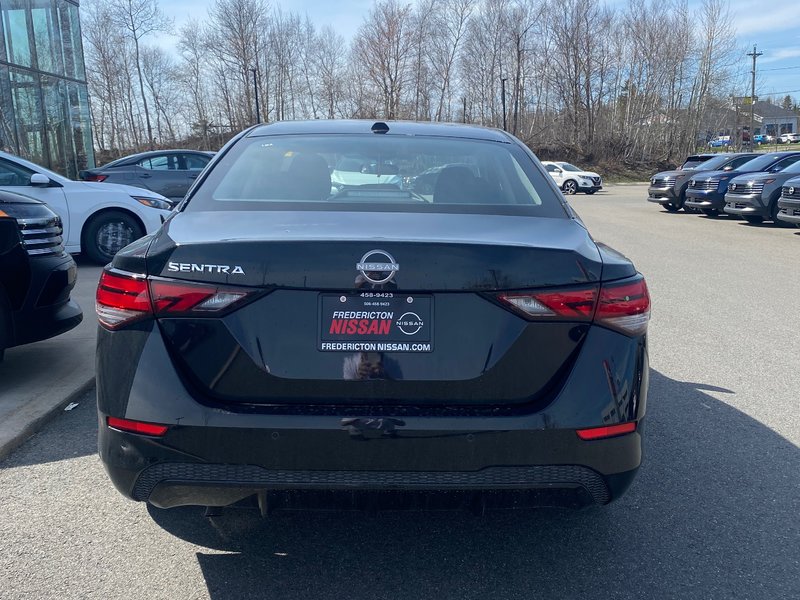 Nissan Sentra SV 2025