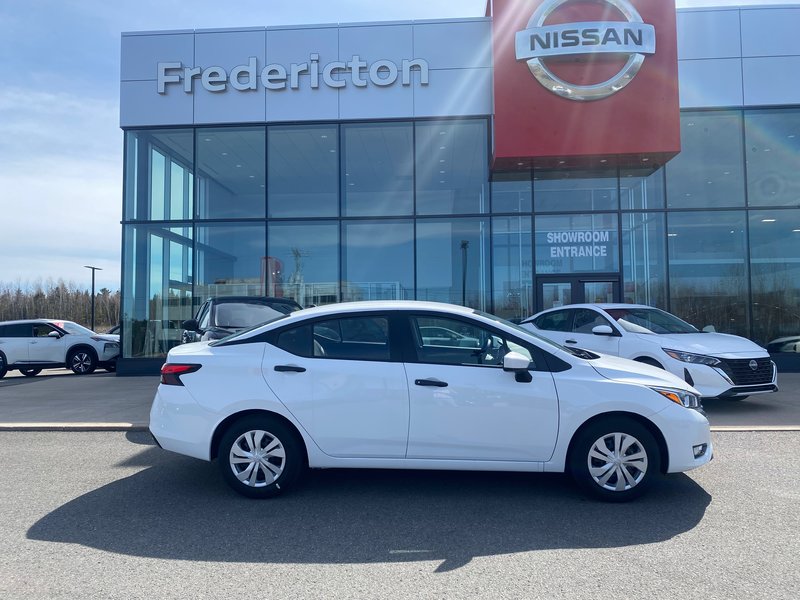 Nissan Versa S 2025