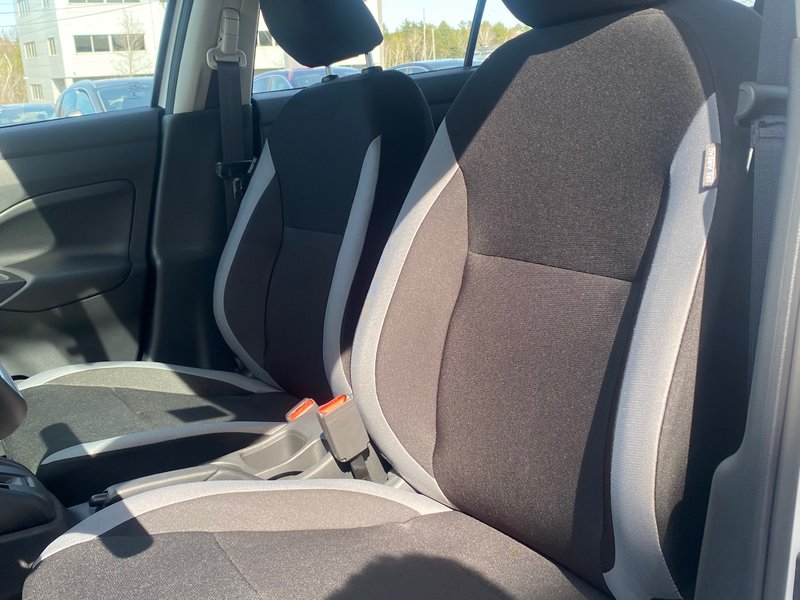 Nissan Versa S 2025