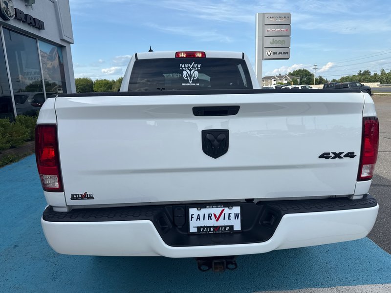 2021 Ram 1500 Classic Express  upgraded tires, power seats heated seats heater wheel, Apple CarPlay, sport appearance package