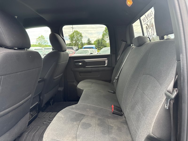 2021 Ram 1500 Classic Warlock   8 inch apple CarPlay V8