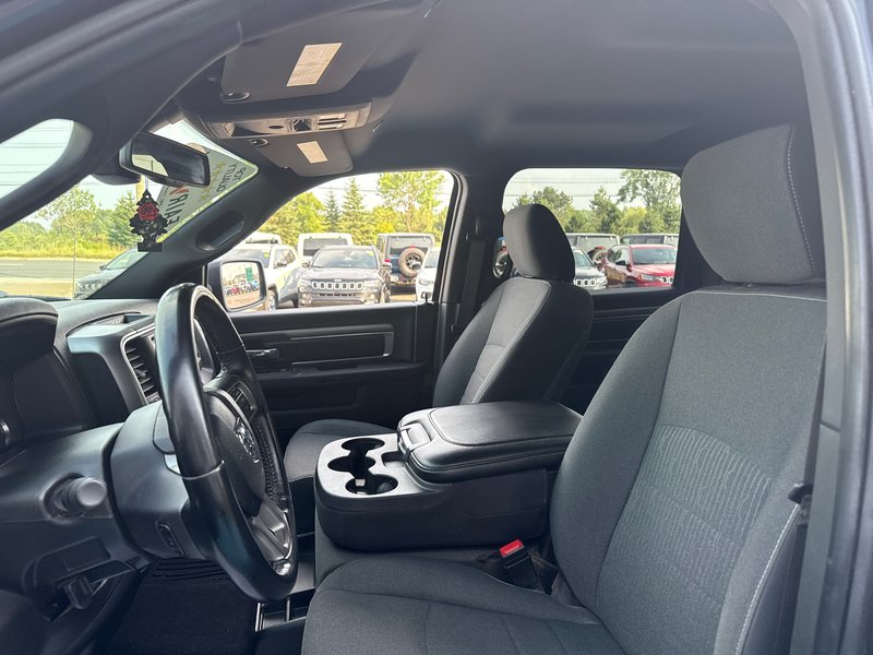 2021 Ram 1500 Classic Warlock Upgraded off-road package tow package navigation