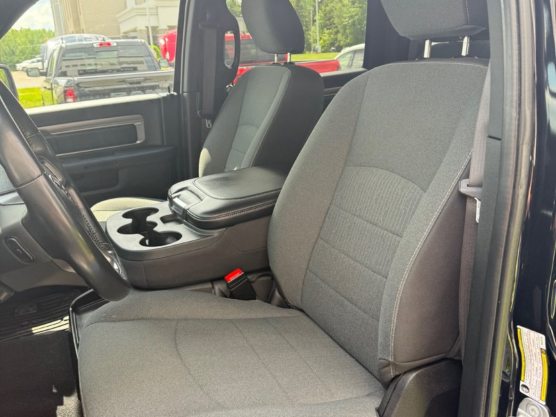 Ram 1500 Classic WARLOCK 2022