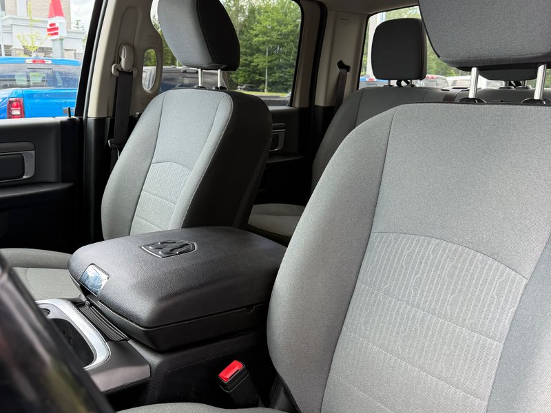 2022 Ram 1500 CLASSIC SLT 3.6L V6 CLASSIC