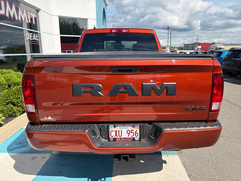 2023 Ram 1500 CLASSIC EXPRESS V6 QUAD CAB IN HARVEST ORANGE! LOW KM!