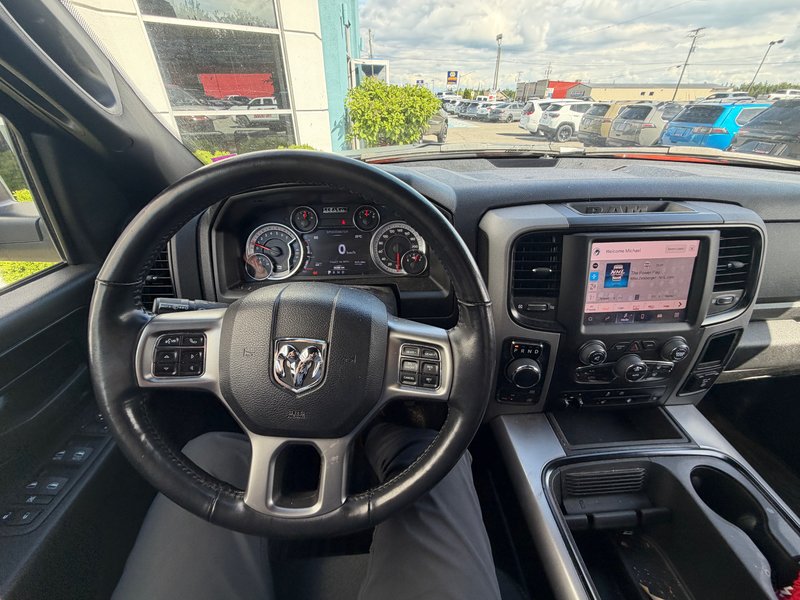 2023 Ram 1500 CLASSIC EXPRESS V6 QUAD CAB IN HARVEST ORANGE! LOW KM!