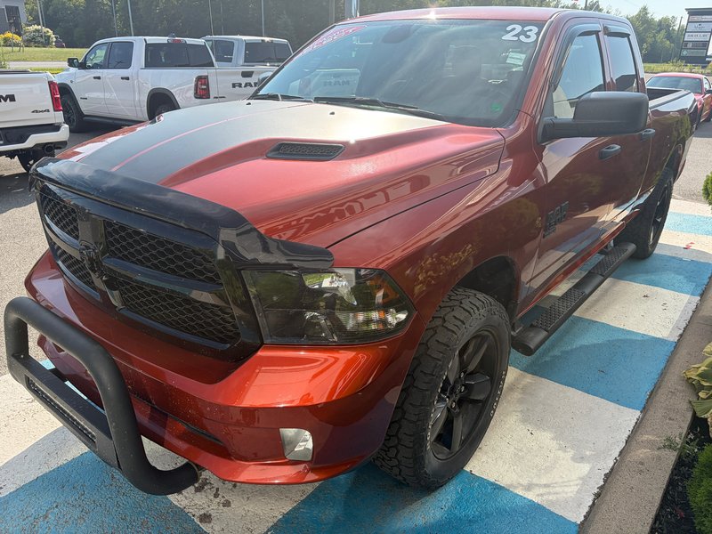 2023 Ram 1500 CLASSIC EXPRESS V6 EXPRESS IN HARVEST ORANGE!