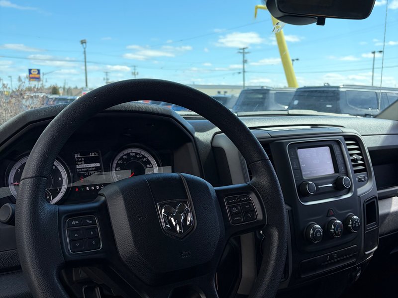 2024 Ram 1500 CLASSIC TRADESMAN CLASSIC TRIM!