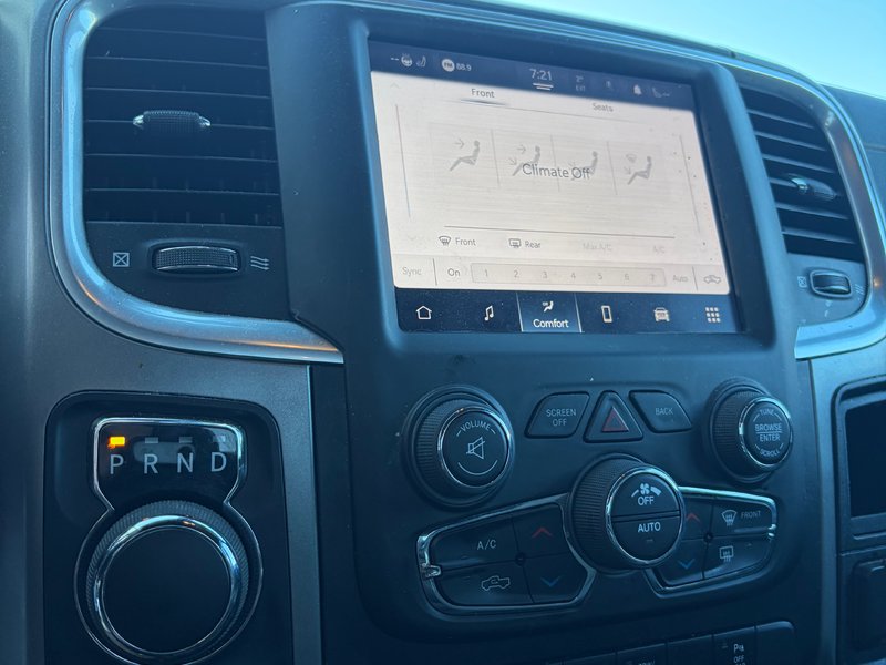 2024 Ram 1500 CLASSIC WARLOCK V6 WARLOCK!