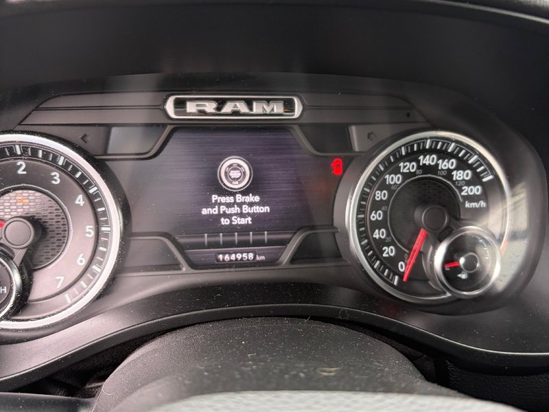 2019 Ram 1500 BIG HORN BIG HORN NIGHT EDITION! NEW TIRES AND BRAKES!