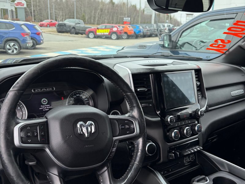 2019 Ram 1500 BIG HORN BIG HORN NIGHT EDITION! NEW TIRES AND BRAKES!