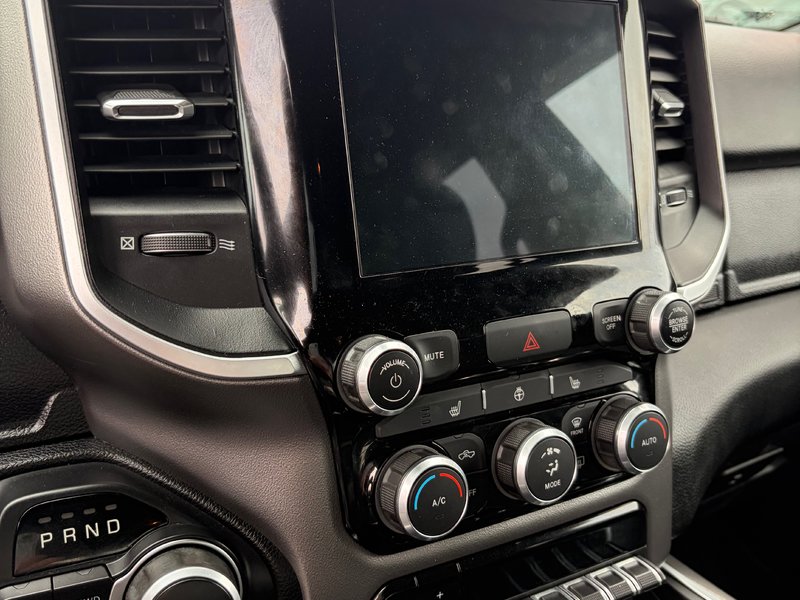 2019 Ram 1500 BIG HORN BIG HORN NIGHT EDITION! NEW TIRES AND BRAKES!