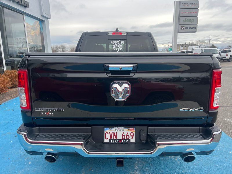 2020 Ram 1500 Big Horn Heated seat heated steering wheel, power seat, sliding window, automatic four-wheel-drive