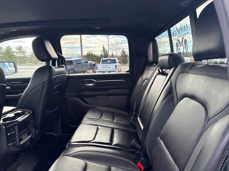 2020 Ram 1500 Sport fully loaded Heated seats, cool seats, full panoramic roof, upgraded tires extended warranty to 140,000 km