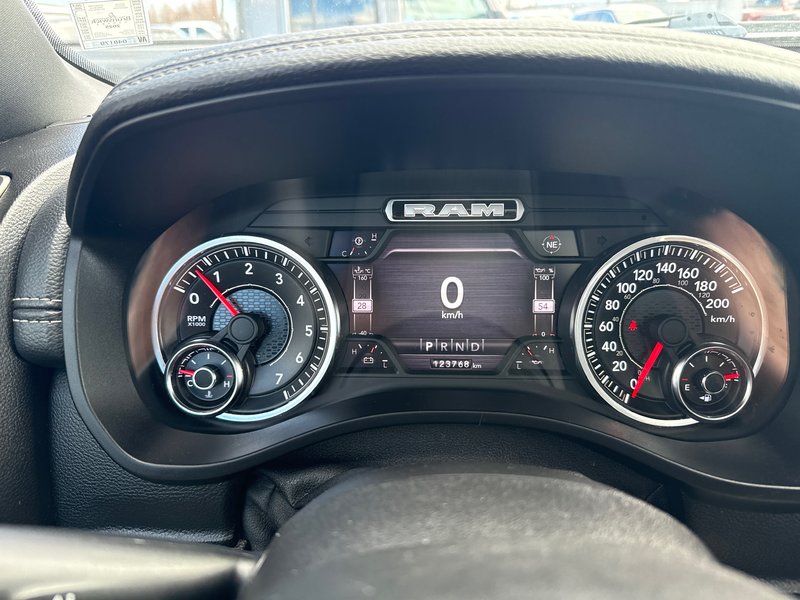 2020 Ram 1500 Sport fully loaded Heated seats, cool seats, full panoramic roof, upgraded tires extended warranty to 140,000 km