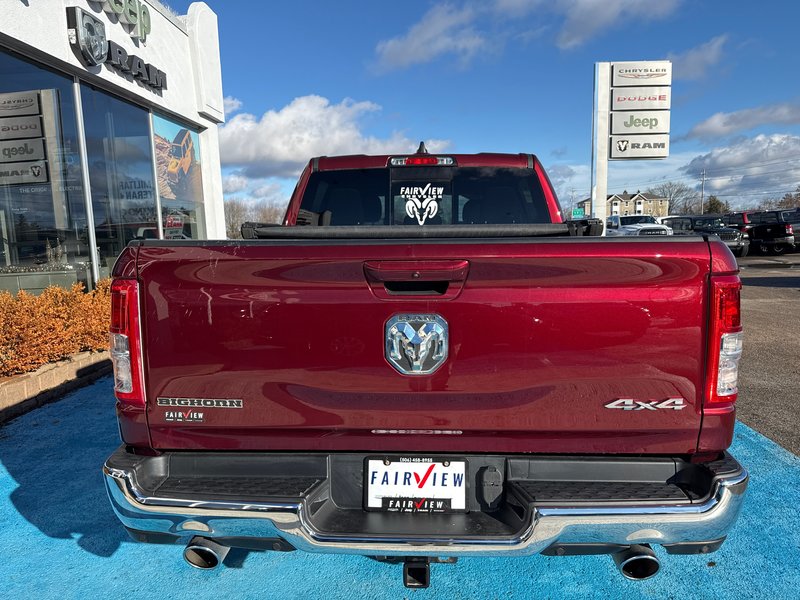 2022 Ram 1500 Big Horn loaded Amazing condition  auto four-wheel-drive, cold-weather group advanced safety group navigation