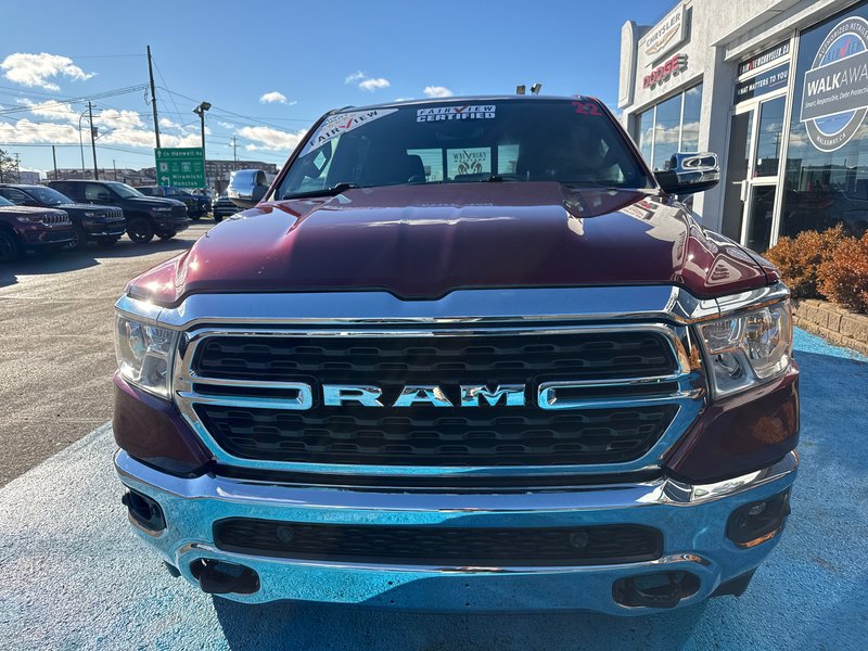 2022 Ram 1500 Big Horn loaded Amazing condition  auto four-wheel-drive, cold-weather group advanced safety group navigation