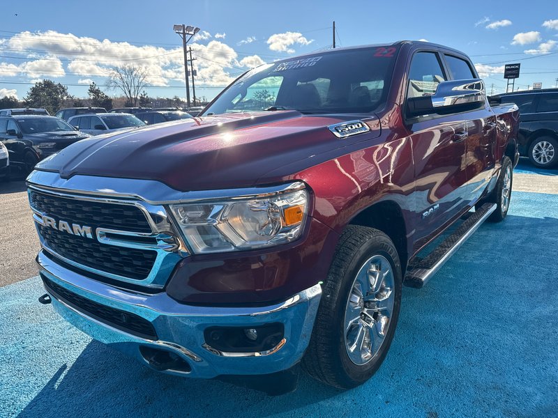 2022 Ram 1500 Big Horn loaded Amazing condition  auto four-wheel-drive, cold-weather group advanced safety group navigation