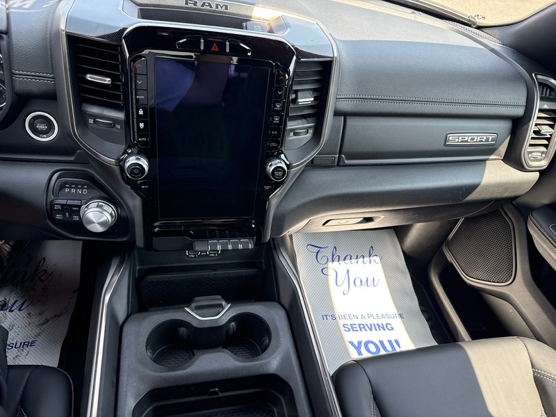 2022 Ram 1500 Sport New tires 12 inch screen, heated seat, seats, heated string, etc.