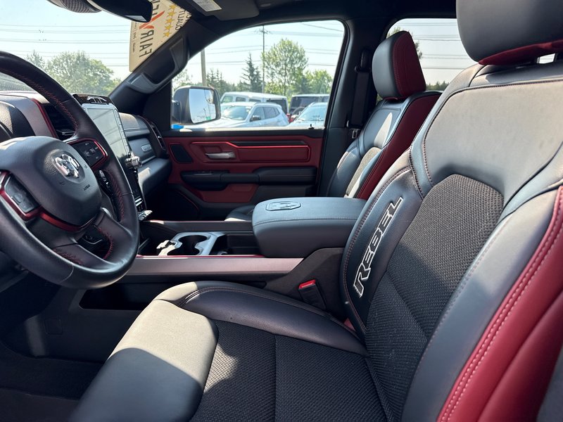 2023 Ram 1500 Rebel Fully loaded with panoramic roof, Harman/ Kardon  auto