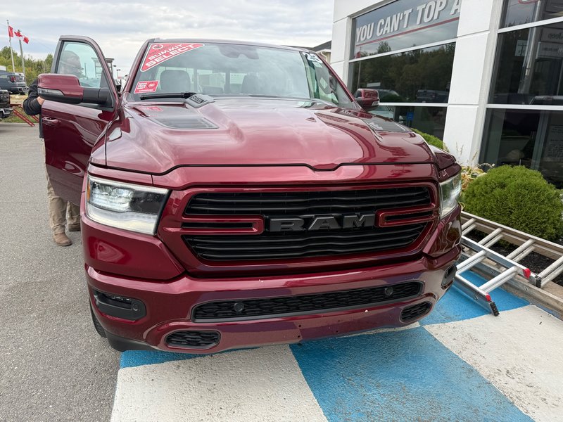 2023 Ram 1500 SPORT