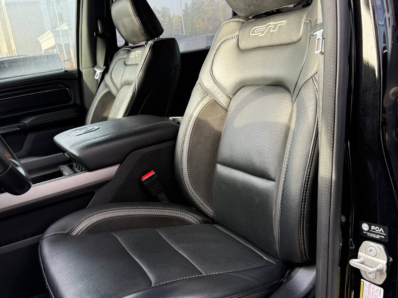 2023 Ram 1500 SPORT