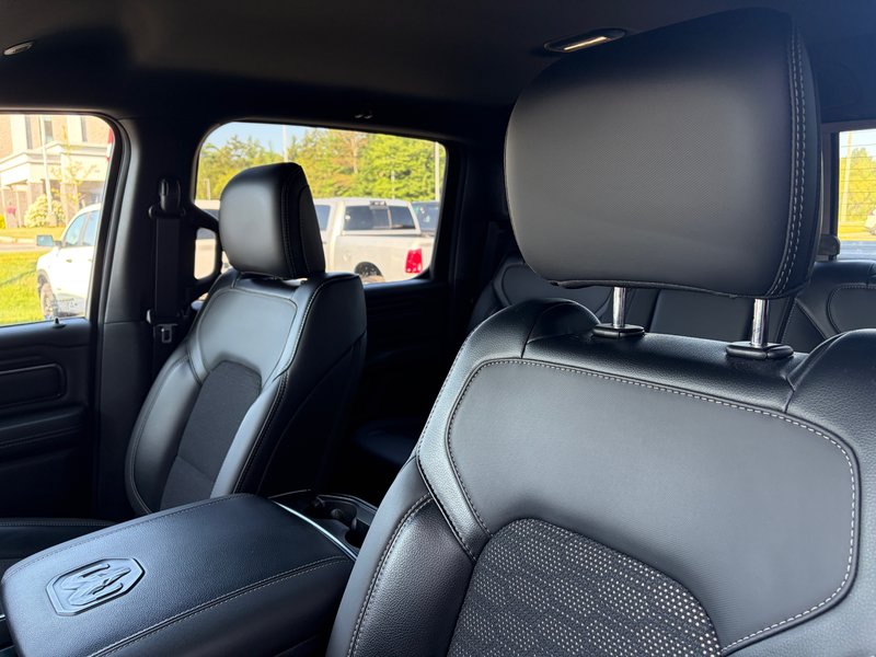 2025 Ram 1500 SPORT LIKE NEW WITH BIG SAVINGS! 3.0L HURRICANE SPORT.
