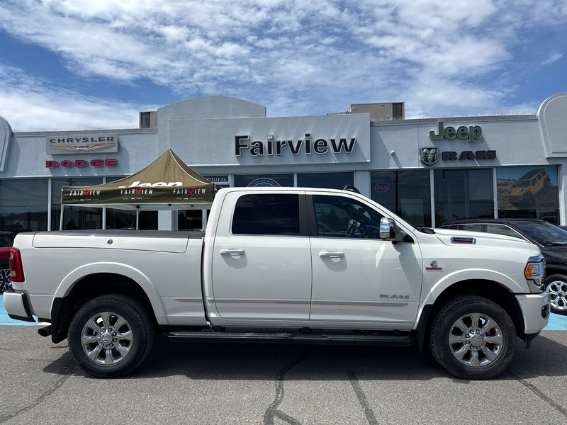 2022 Ram 2500 Limited Cummins turbo diesel Heard tunnel cover new tires With Ram box