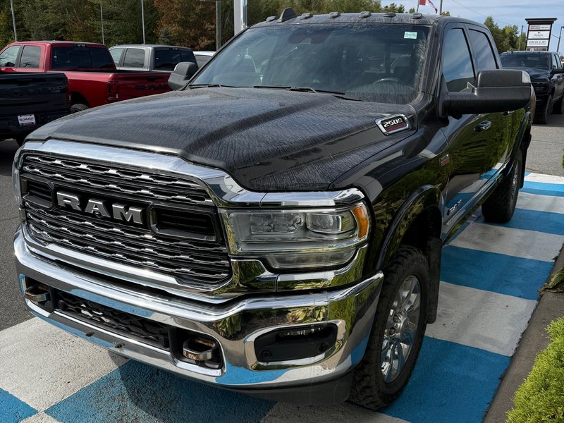 2022 Ram 2500 LIMITED 6.4L HEMI! Limited trim!