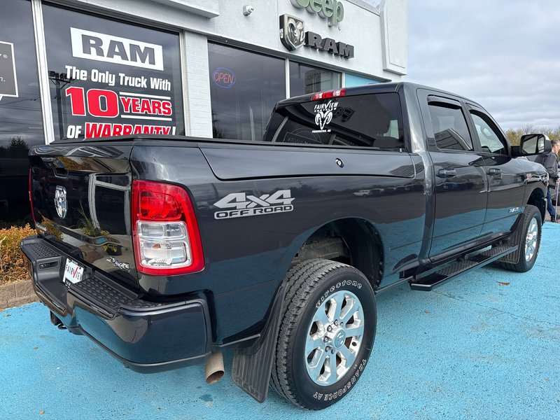 2022 Ram 2500 Big Horn 6.4 L Gas loaded with Ram box, heated seats, heated wheel like new condition