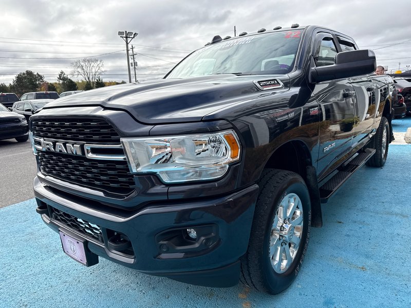 2022 Ram 2500 Big Horn 6.4 L Gas loaded with Ram box, heated seats, heated wheel like new condition