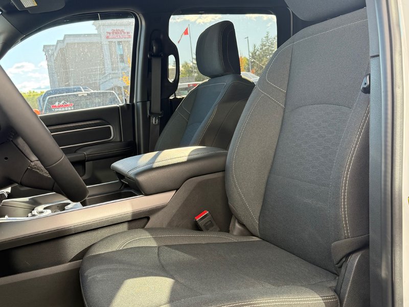 2025 Ram 2500 BIG HORN NIGHT EDITION! OVER $100,000 NEW!