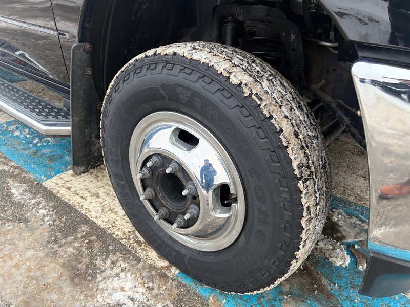 2024 Ram 3500 TRADESMAN DUALLY! CERTIFIED WITH NEW TIRES