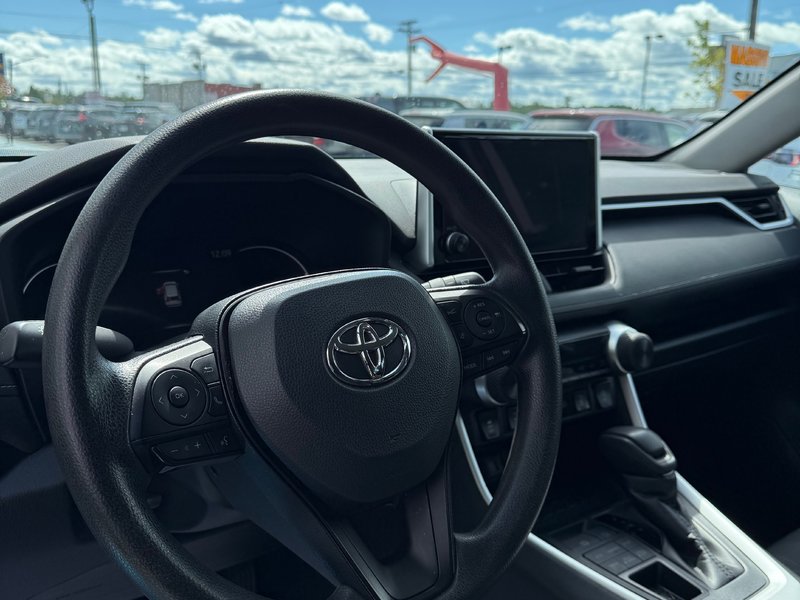 2024 Toyota RAV4 LE AWD