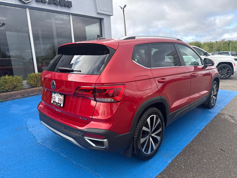 2023 Volkswagen Taos Comfortline Fully loaded with sun and sound  group