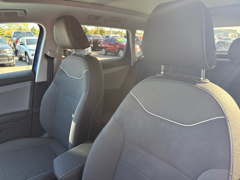 Volkswagen Taos Comfortline 2024