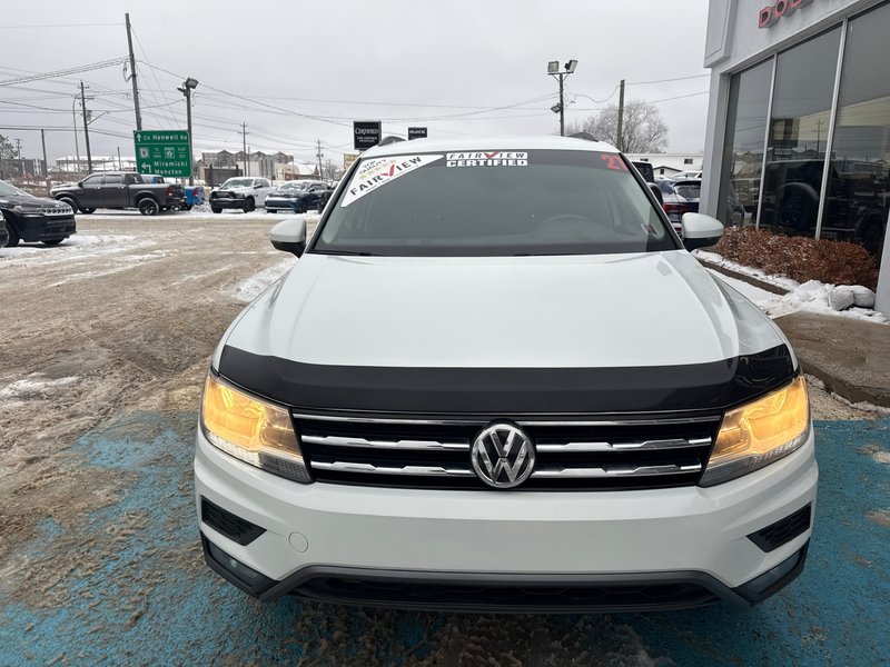 2021 Volkswagen Tiguan Comfort line loaded with leather in amazing condition