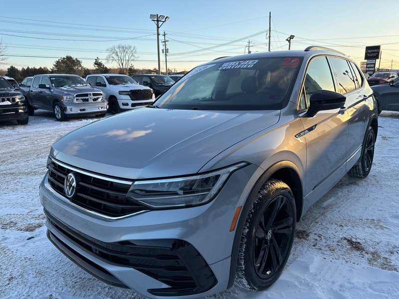 2023 Volkswagen Tiguan Comfortline R-Line Black Edition