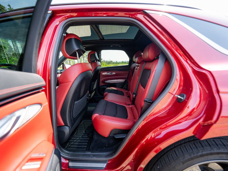 2022 GENESIS GV70 3.5T Sport