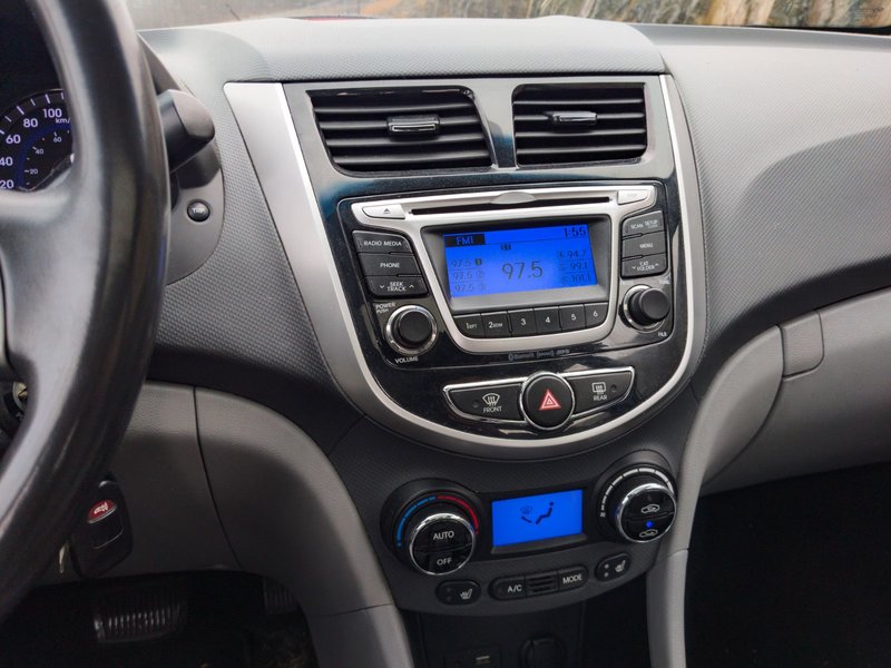 2014 Hyundai Accent GLS