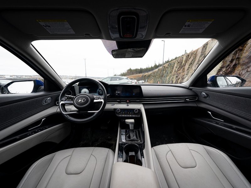 2023 Hyundai Elantra Hybrid Luxury