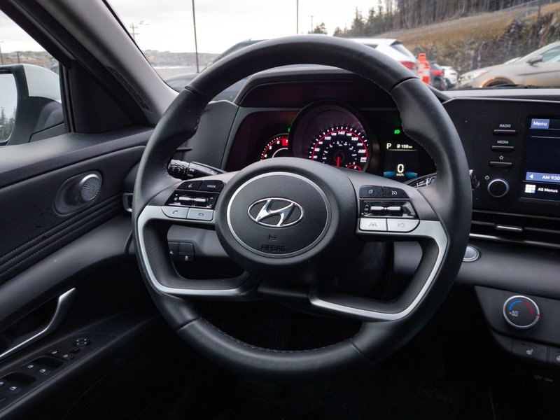 2022 Hyundai Elantra Preferred