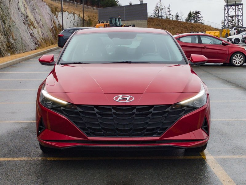 2022 Hyundai Elantra Preferred