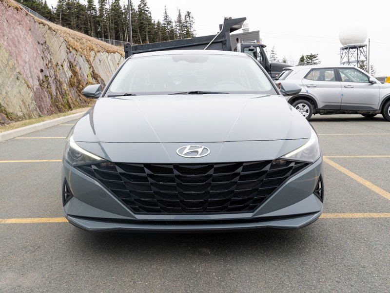 2022 Hyundai Elantra Preferred
