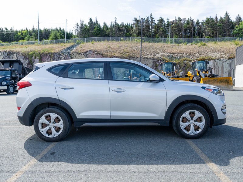 2016 Hyundai Tucson Base