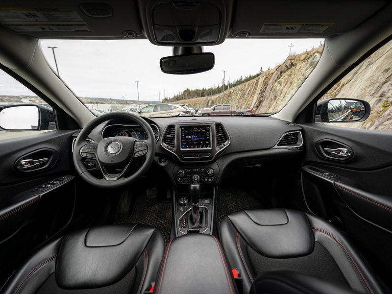 2022 Jeep Cherokee Trailhawk