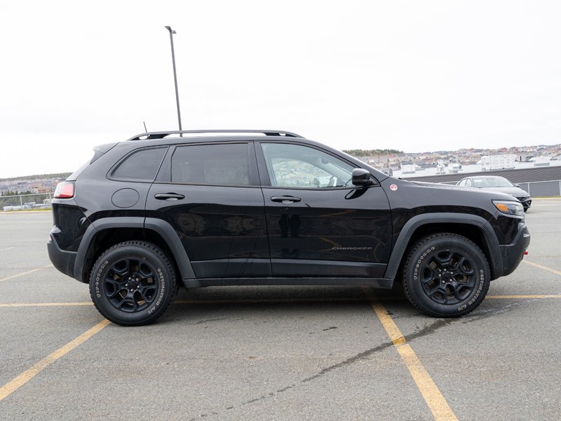 2022 Jeep Cherokee Trailhawk