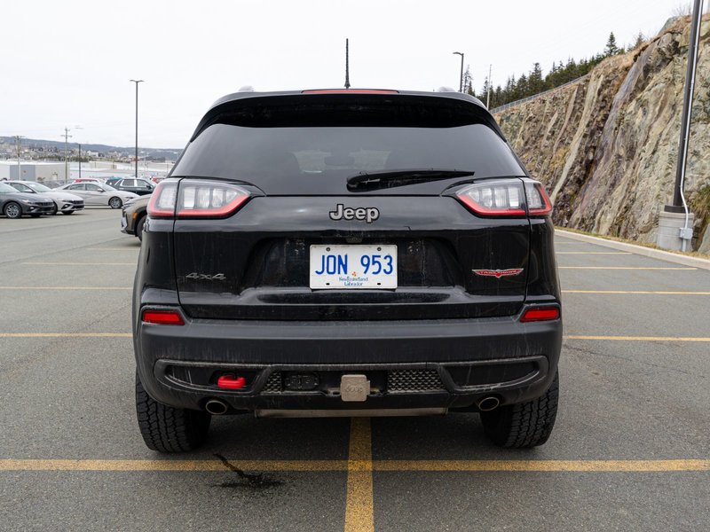 2022 Jeep Cherokee Trailhawk