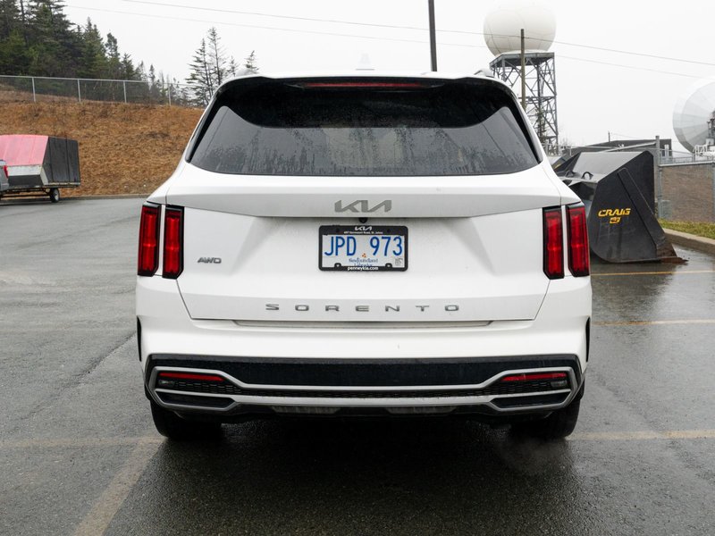 2022 Kia Sorento SX