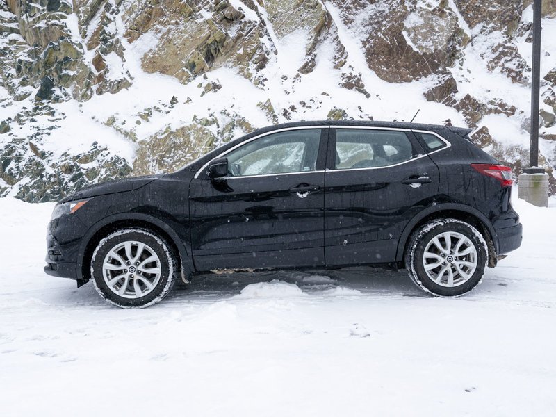 2021 Nissan Qashqai S